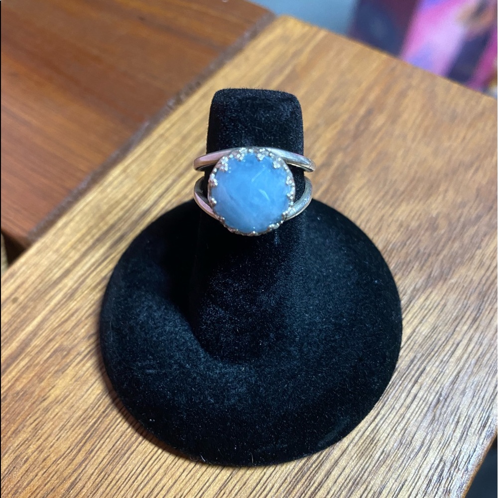 Pretty Blue Silver Tone Ring